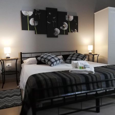 B&B Passione Del Sud Lecce Bagian luar foto