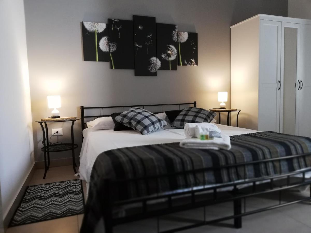B&B Passione Del Sud Lecce Bagian luar foto