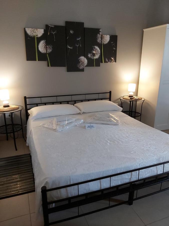 B&B Passione Del Sud Lecce Bagian luar foto